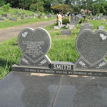 SMITH Annette M. 1942-2001