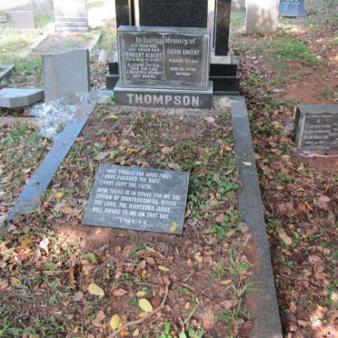 THOMPSON Vincent Albert 1906-1977 :: THOMPSON Calvin Vincent 1978-2001