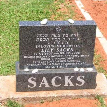 SACKS Lily 1907-2005