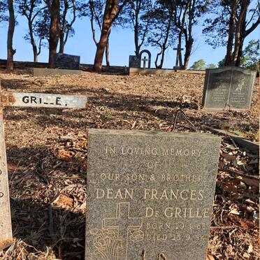 GRILLE Dean Frances, de 1963-1984