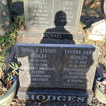 HODGES Donald Lynton 1945-2009 & Yvonne Dawn 1946-2020
