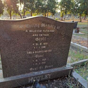 NOTLEY Geoff 1919-1981 & Esme 1928-1992