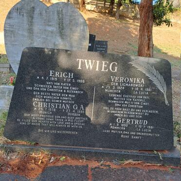 TWIEG :: LIGMANOWSKI