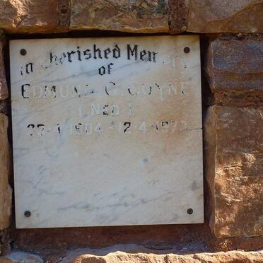 C - Surnames :: Vanne - C