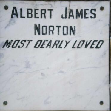 N - Vanne :: Surnames - N