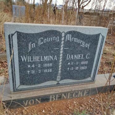 BENECKE Daniel C. von 1889-1969 & Wilhelmina 1888-1956