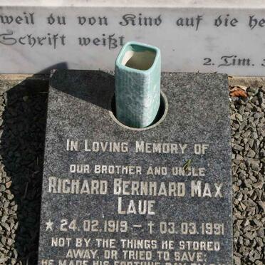 LAUE Richard Bernhard Max 1919-1991