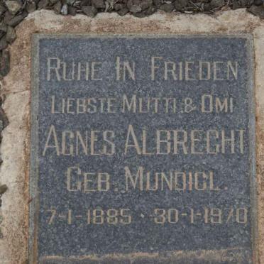 ALBRECHT Agnes nee MUNDIGL 1885-1970