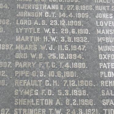 4. MEMORIAL TO MEMBERS OF THE NATAL MOUNTED POLICE AND NATAL POLICE