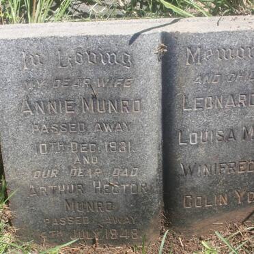 MUNRO Arthur Hector -1948 &amp; Annie -1931 