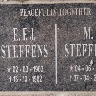 STEFFENS E.F.J. 19903-1982 & M. 1916-2005