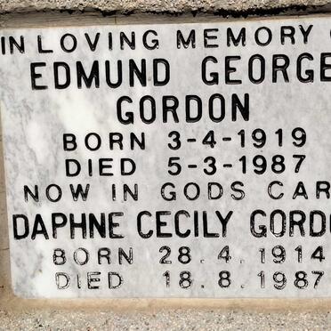 GORDON Edmund George 1919-1987 & Daphne Cecily 1914-1987
