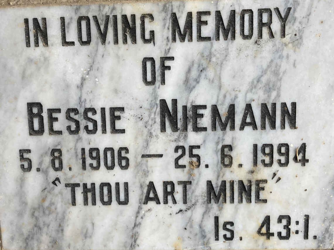 NIEMANN Bessie 1906-1994