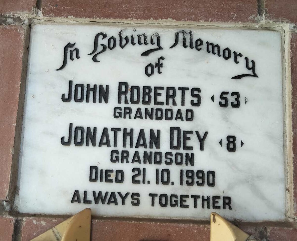 ROBERTS John -1990 :: DEY Jonathan -1990