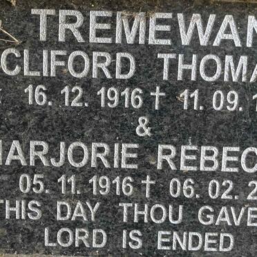TREMEWAN Cliford Thomas 1916-1993 & Marjorie Rebecca 1916-2002