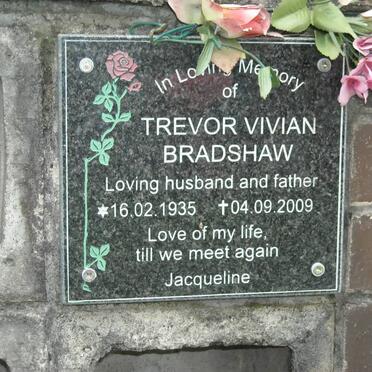 BRADSHAW Trevor Vivian 1935-2009