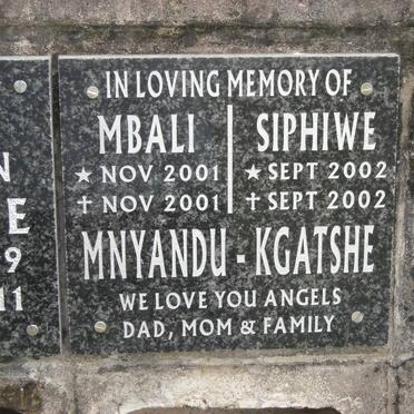 KGATSHE Mbali, Mnyandu 2001-2001 :: MNYANDU-KGATSHE Siphiwe 2002-2002