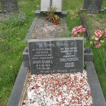 GALLERY John Daniel 1914-1991 &amp; Emma Fredriecka 1921-2008