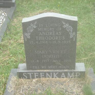 STEENKAMP Andrèas Theodorus 1916-1995 &amp; Mary Violet Dorothy 1917-1998