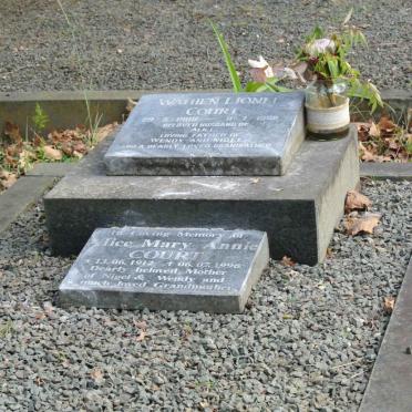 COURT Wathen Lionel 1908-1988 &amp; Alice Mary Annie 1912-1996