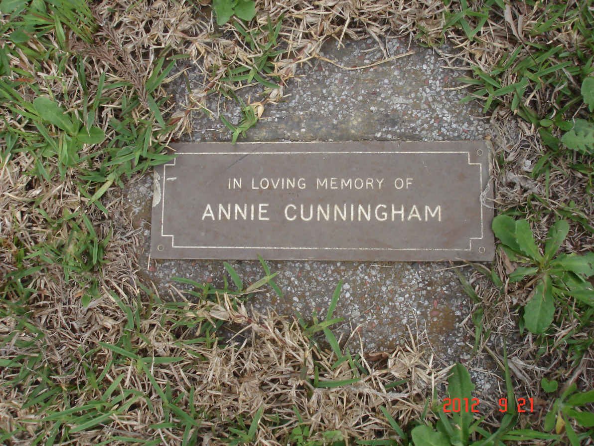 CUNNINGHAM Annie 