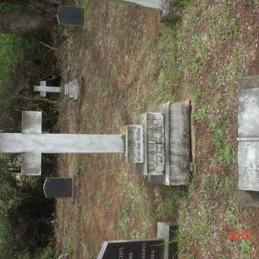 HOSKING Elizabeth 1845-1918 ::  PRAETORIUS Ermyntrude nee HOSKING 1885-1955