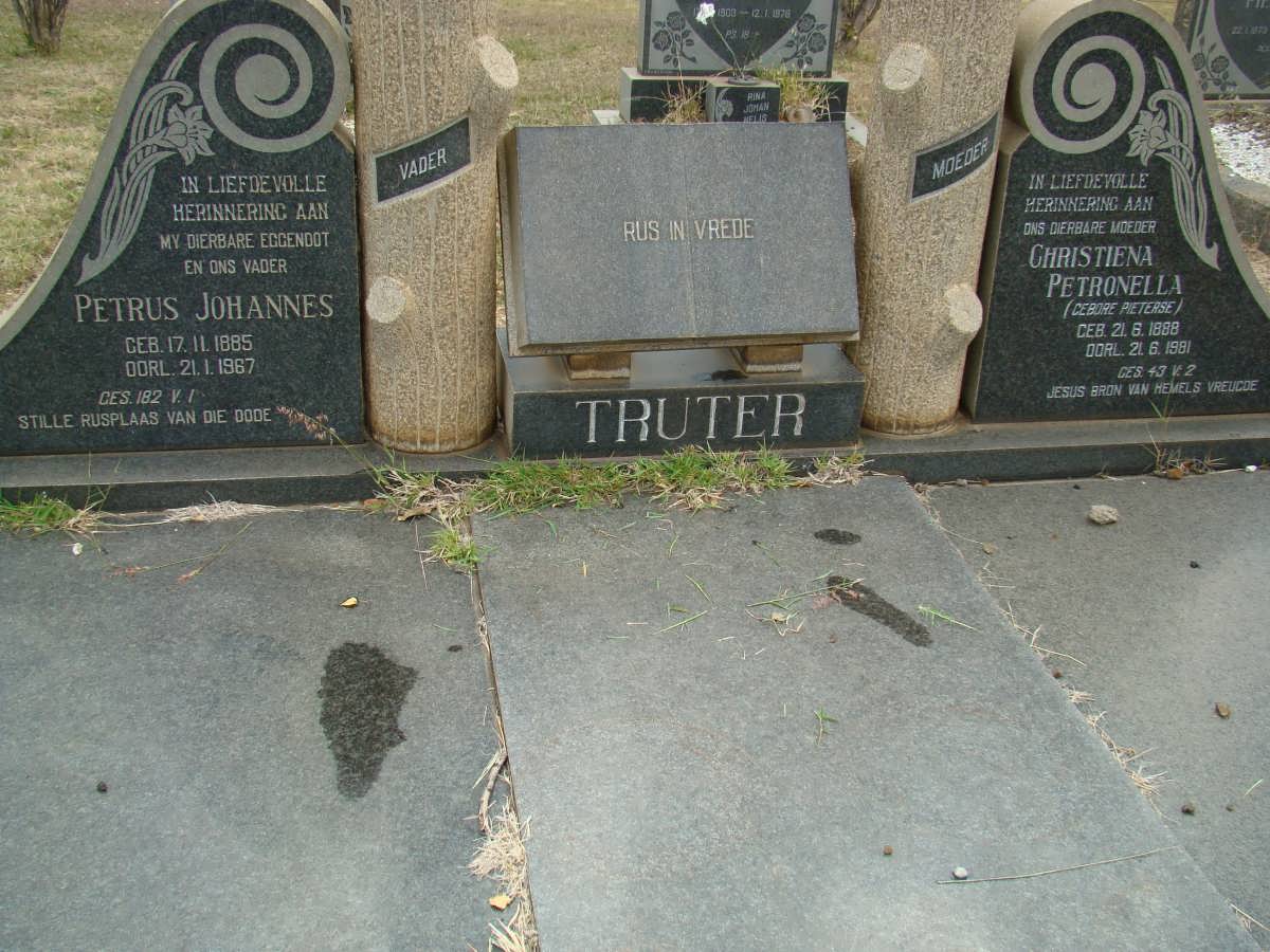TRUTER Petrus Johannes 1885-1967 &amp; Christiena Petronella PIETERSE 1888-1981