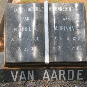 AARDE Michiel N., van 1908-1976 &amp; Adriana C. 1913-2005