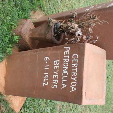 BEYERS Mathys Wilhelm 1943-2006 &amp; Gertryda Petronella 1942-