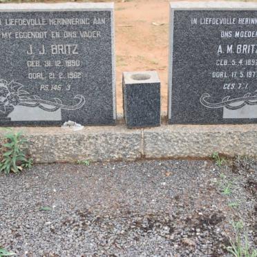 BRITZ J.J. 1890-1962 &amp; A.M. 1892-1977