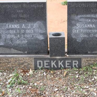DEKKER Frans A.J.J. 1903-1983 &amp; Susanna J.P.C. POTGIETER 1905-1968