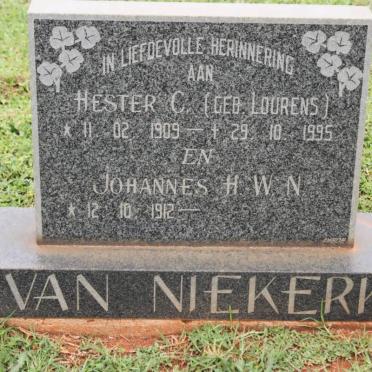 NIEKERK Johannes H.W.N., van 1912- &amp; Hester C. LOURENS 1909-1995