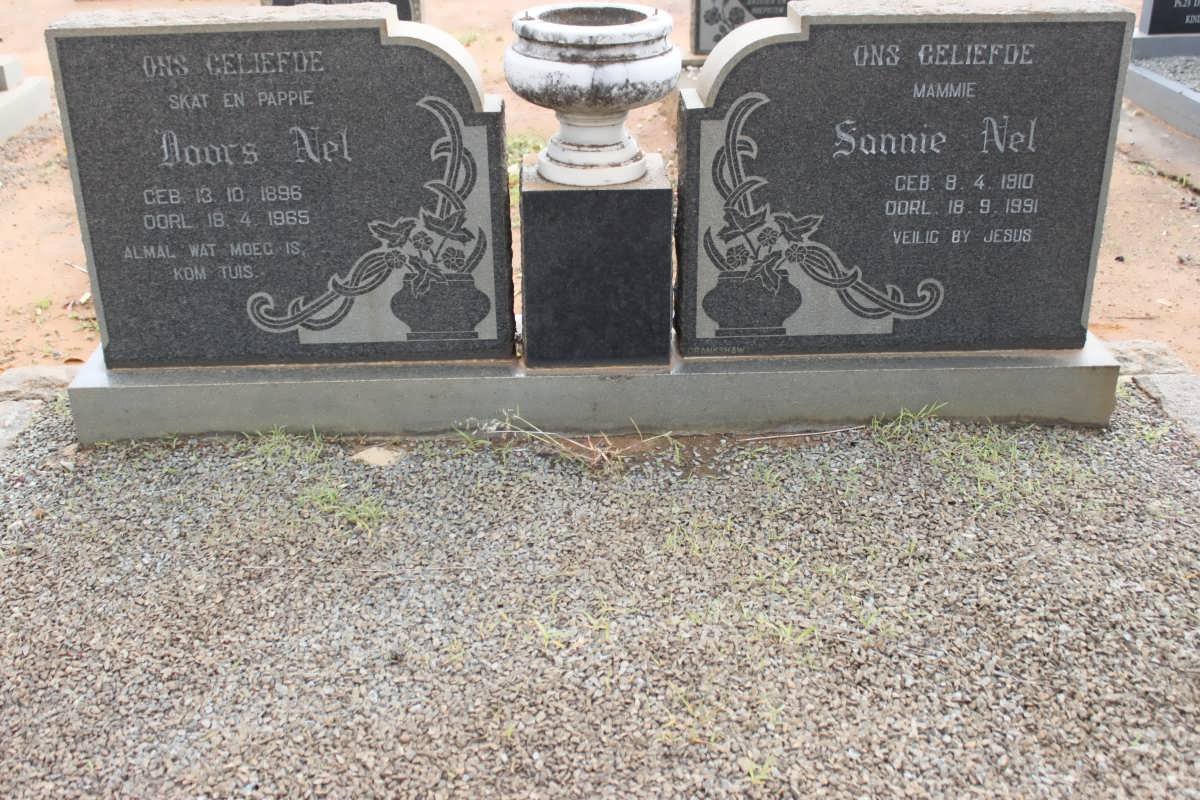 NEL Doors 1896-1965 & Sannie 1910-1981