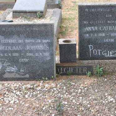 POTGIETER Nicolaas Johannes 1908-1968 &amp; Anna Catharina C. 1918-1980