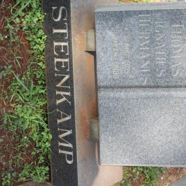 STEENKAMP Thomas Ignatius Hermanus 1909-1988