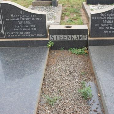 STEENKAMP Willem 1896-1962 &amp; Maria M.E. POTGIETER 1903-1975