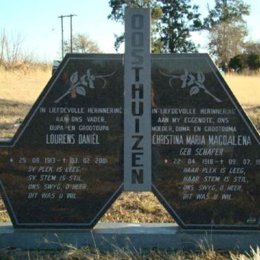 OOSTHUIZEN Lourens Daniel 1913-2001 &amp; Christina Maria Magdalena SCHAFER 1918-1999