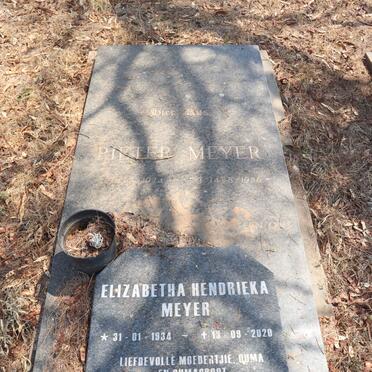 MEYER Pieter 1924-1986 & Elizabetha Hendrieka 1934-2020 _1
