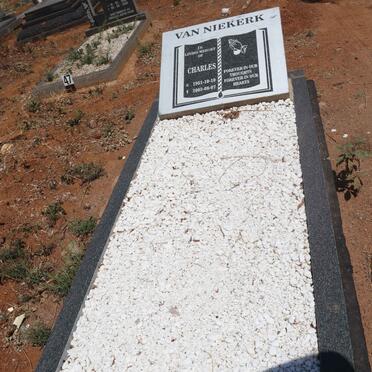 NIEKERK Charles, van 1951-2002