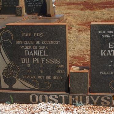 OOSTHUYSEN Daniel du Plessis 1899-1973 &amp; Emily Kathleen 1907-2000