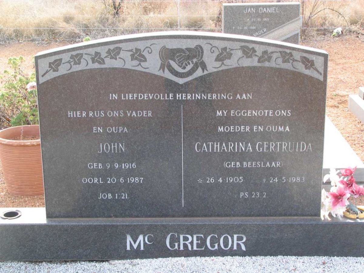 McGREGOR John 1916-1987 & Catharina Gertruida BEESLAAR 1905-1983