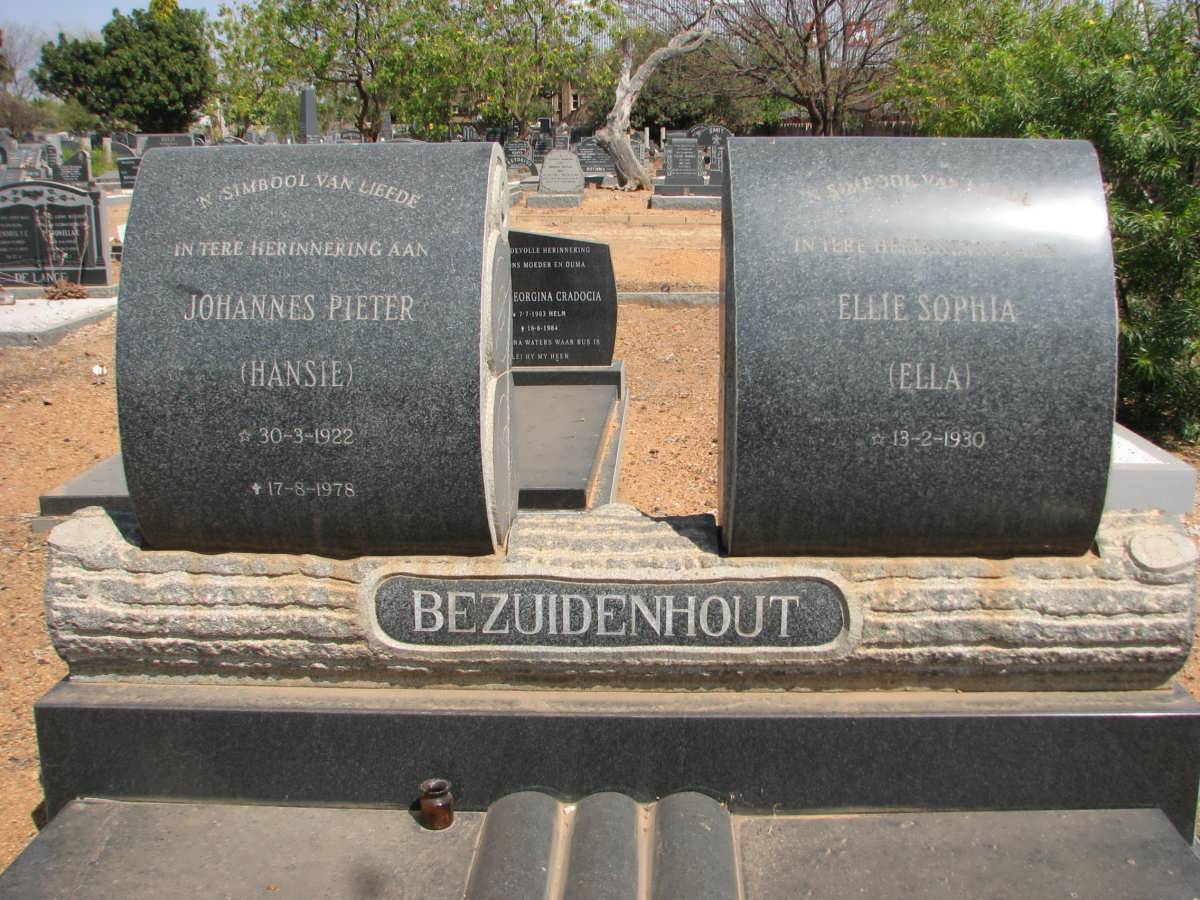 BEZUIDENHOUT Johannes Pieter 1922-1978 & Ellie Sophia 1930-