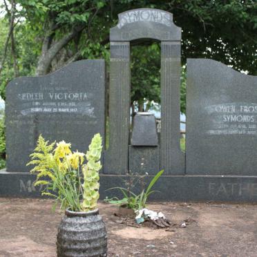 SYMONDS Owen Frost 1883-1965 &amp; Edith Victoria ALLISON 18??-1957