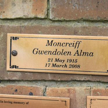 MONCREIFF Gwendolen Alma 1915-2008