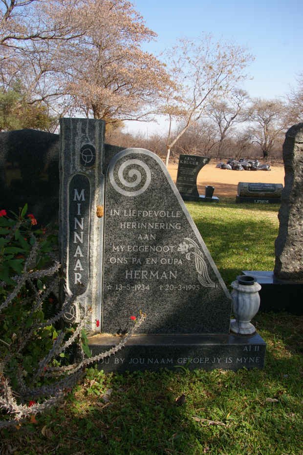 MINNAAR Herman 1934-1995