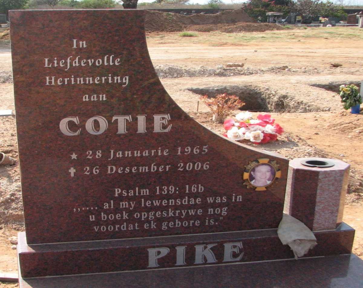 PIKE Cotie 1965-2006