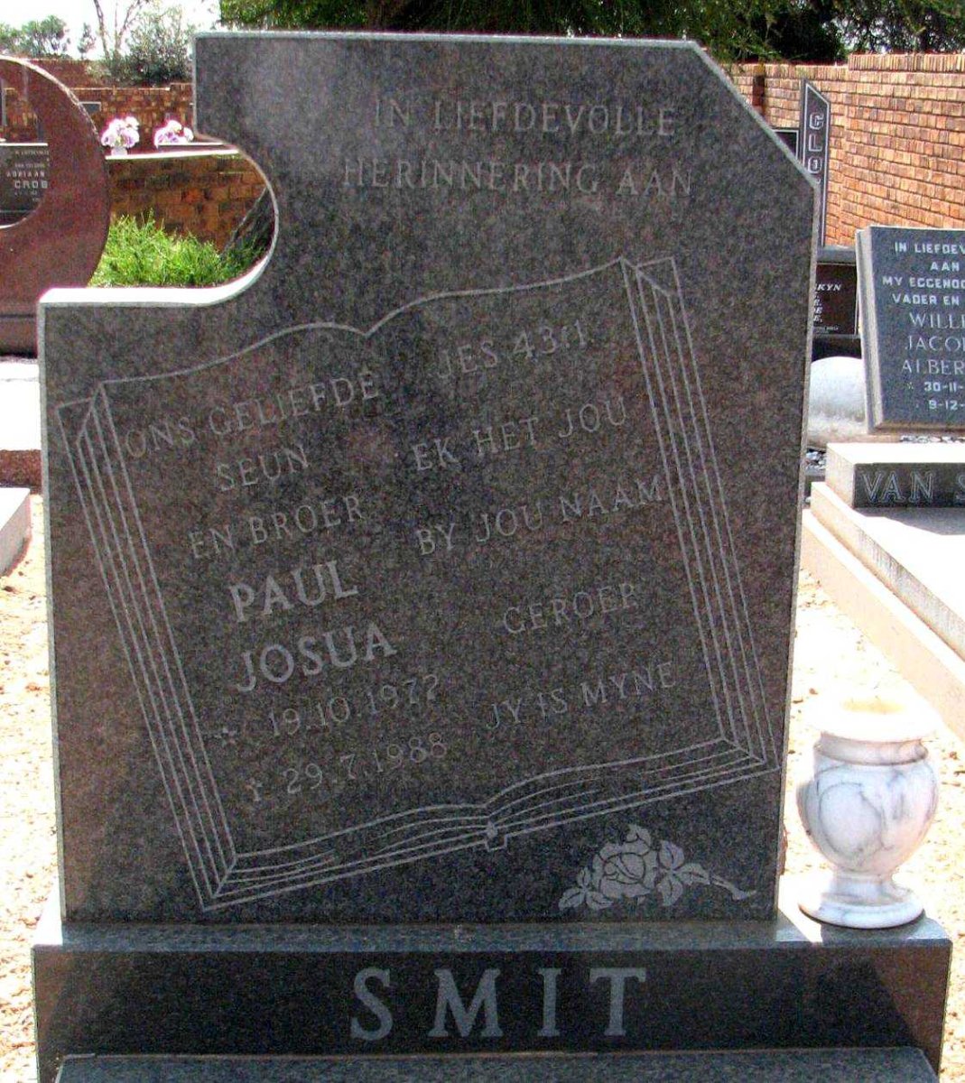 SMIT Paul Josua 1972-1988