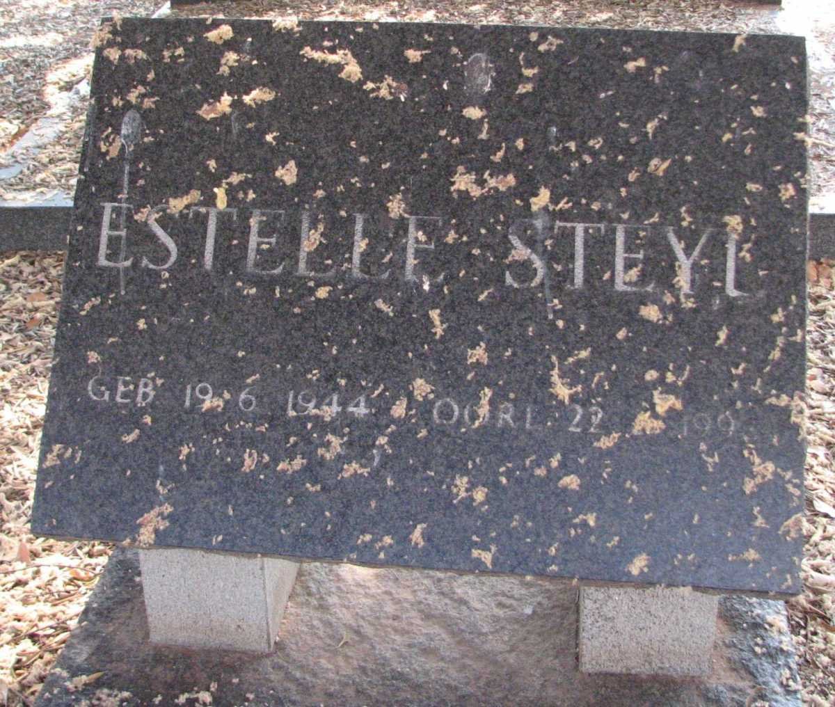 STEYL Estelle 1944-199?