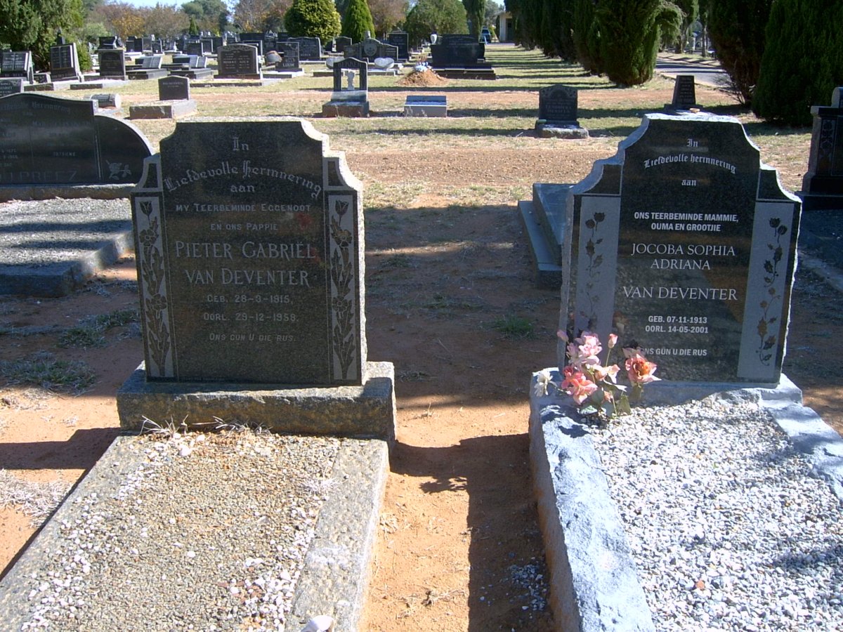DEVENTER Pieter Gabriel, van 1915-1958 & Jacoba Sophia Adriana 1913-2001