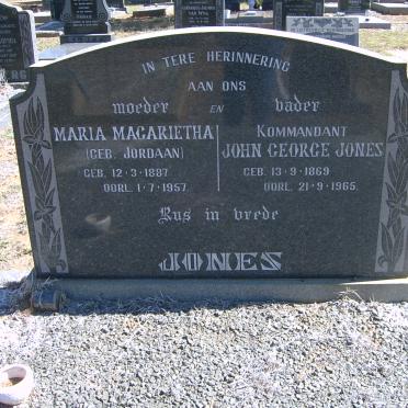 JONES John George 1869-1965 &amp; Maria Magarietha nee JORDAAN 1887-1957